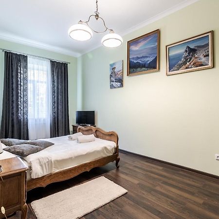 Modern Chaikovskogo Apartment إلفيف المظهر الخارجي الصورة