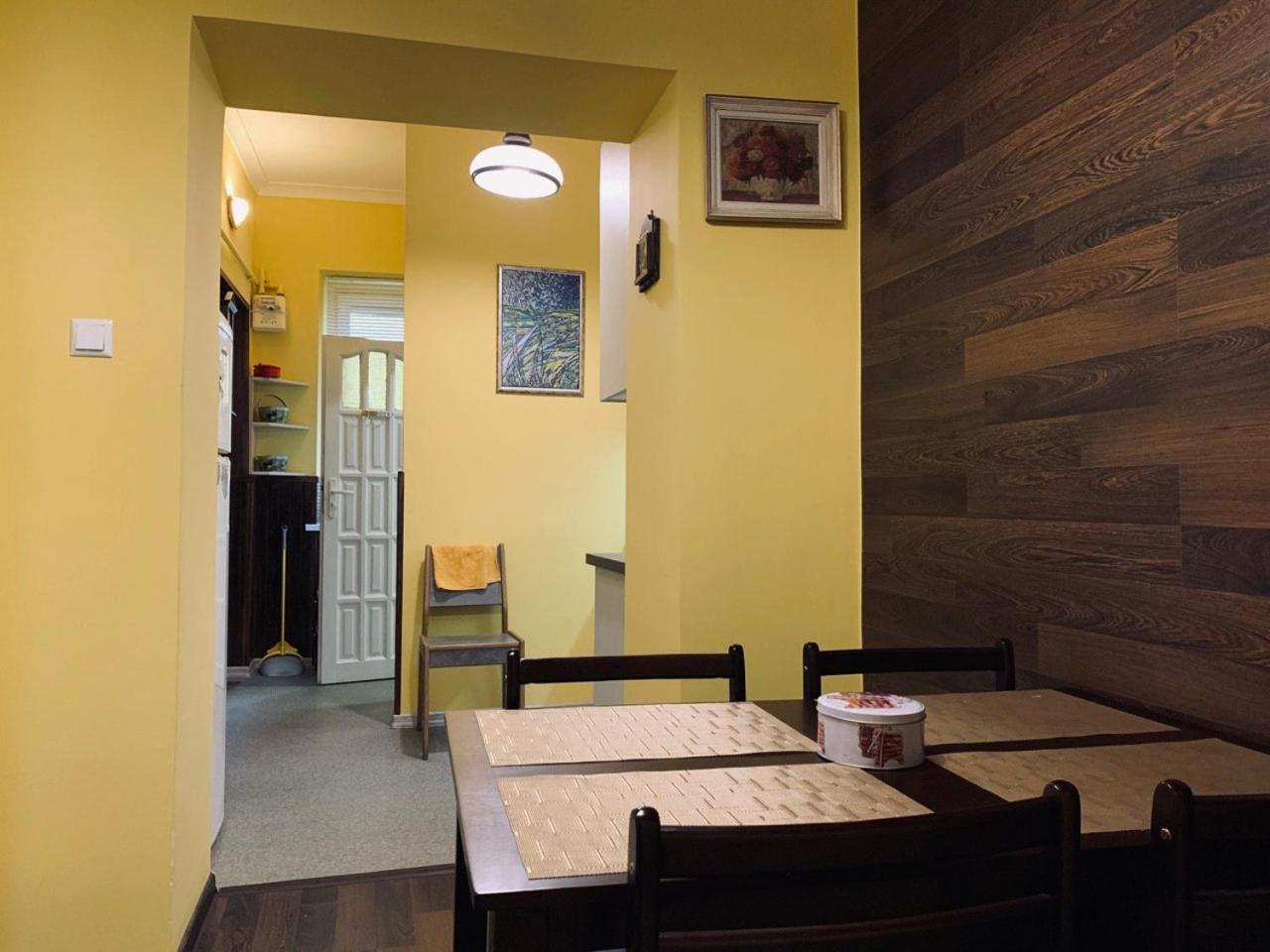 Modern Chaikovskogo Apartment إلفيف المظهر الخارجي الصورة
