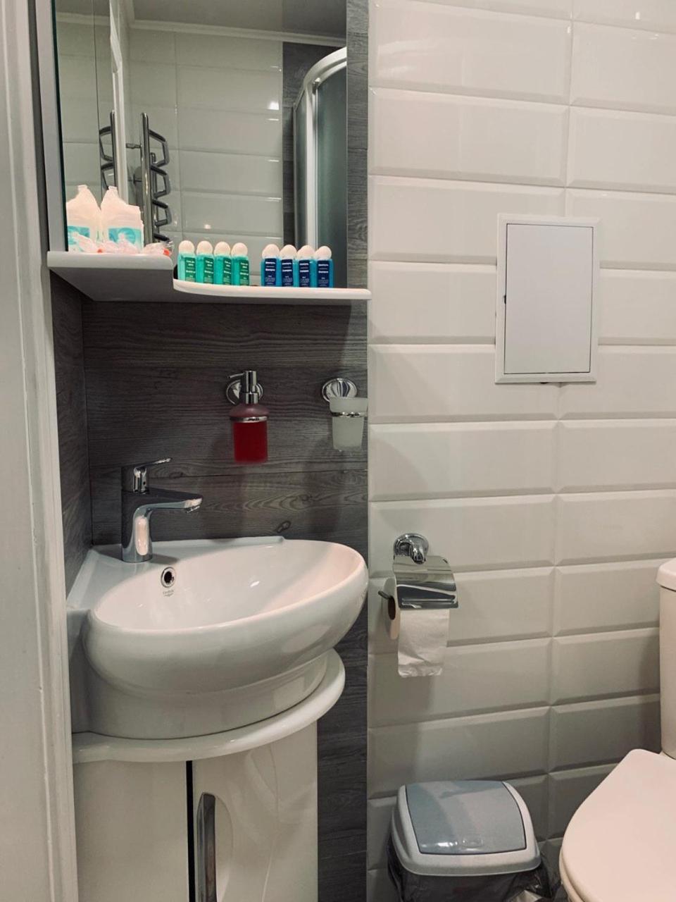 Modern Chaikovskogo Apartment إلفيف المظهر الخارجي الصورة