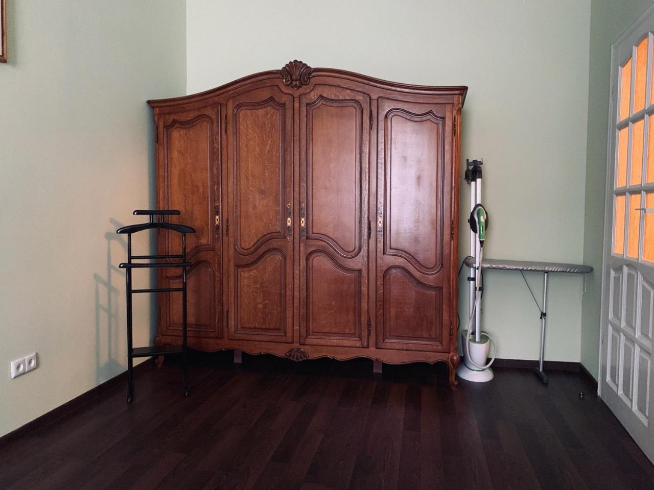 Modern Chaikovskogo Apartment إلفيف المظهر الخارجي الصورة