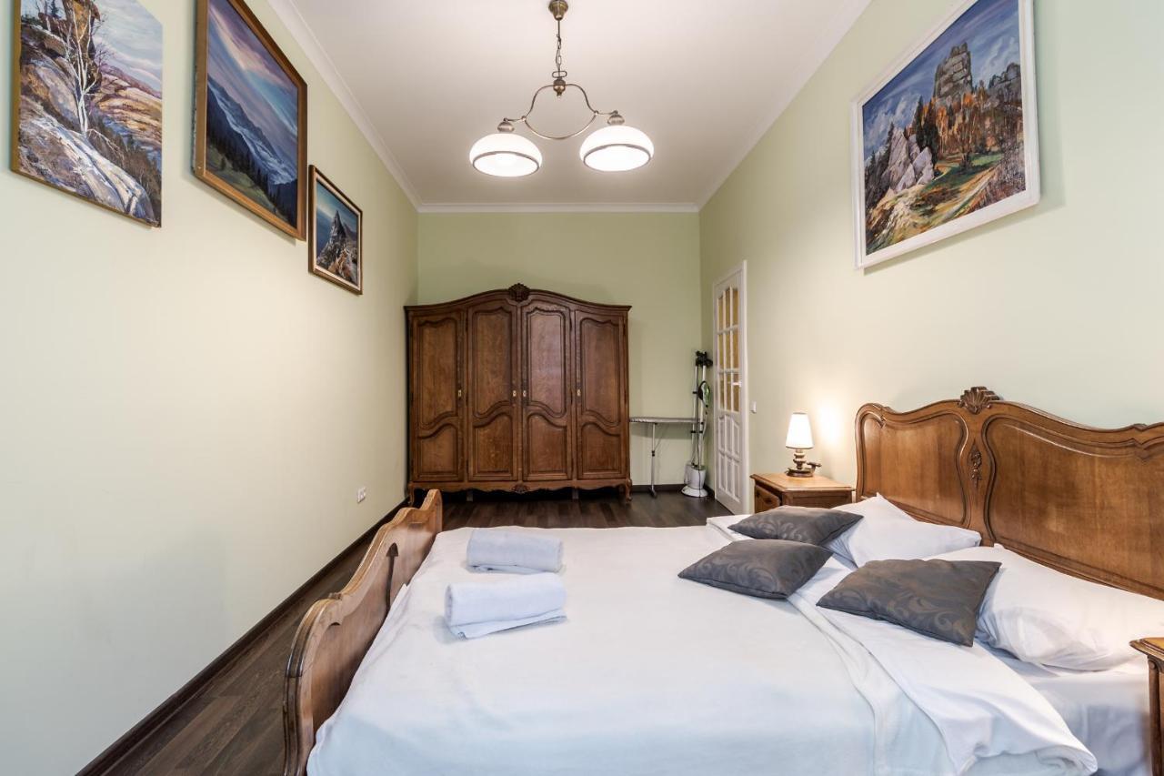 Modern Chaikovskogo Apartment إلفيف المظهر الخارجي الصورة