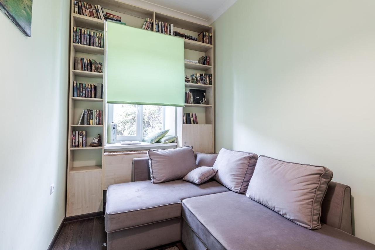Modern Chaikovskogo Apartment إلفيف المظهر الخارجي الصورة